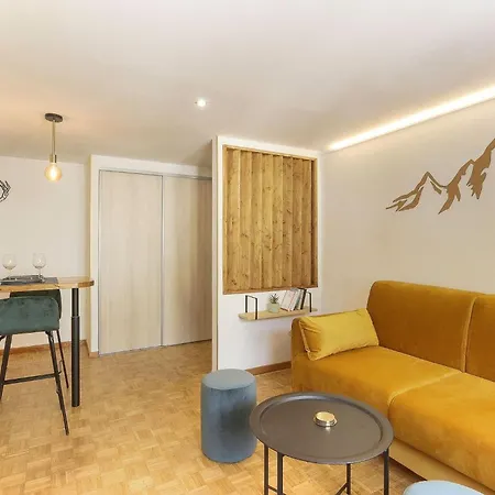 Bellevarde - Newly Renovated - - Beside Tmb Start/end Apartment