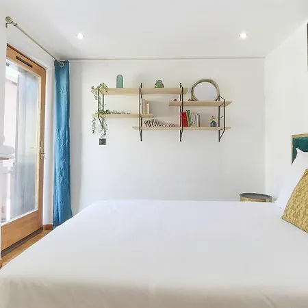 Bellevarde - Newly Renovated - - Beside Tmb Start/end Apartment